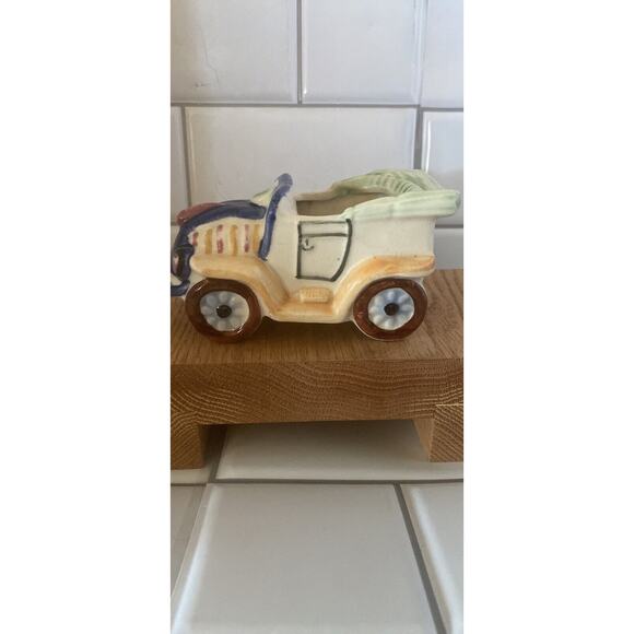 Vintage Ceramic Car Planters 5 x 3 x 3, Trinket Holders Decor Blue Yellow White - Picture 8 of 8